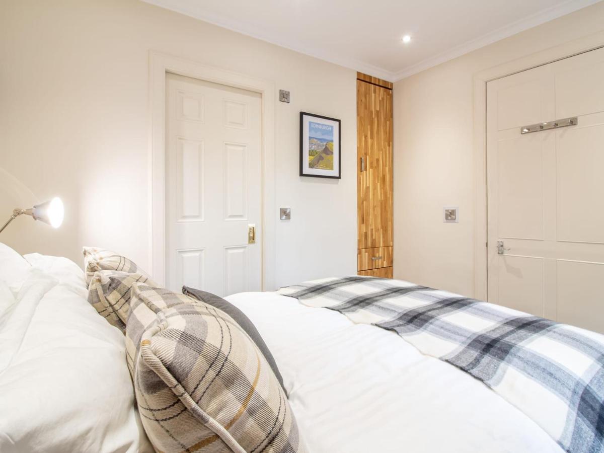 Luxury Royal Mile Apartment By The Castle - Sleeps 4 EDI Exterior photo