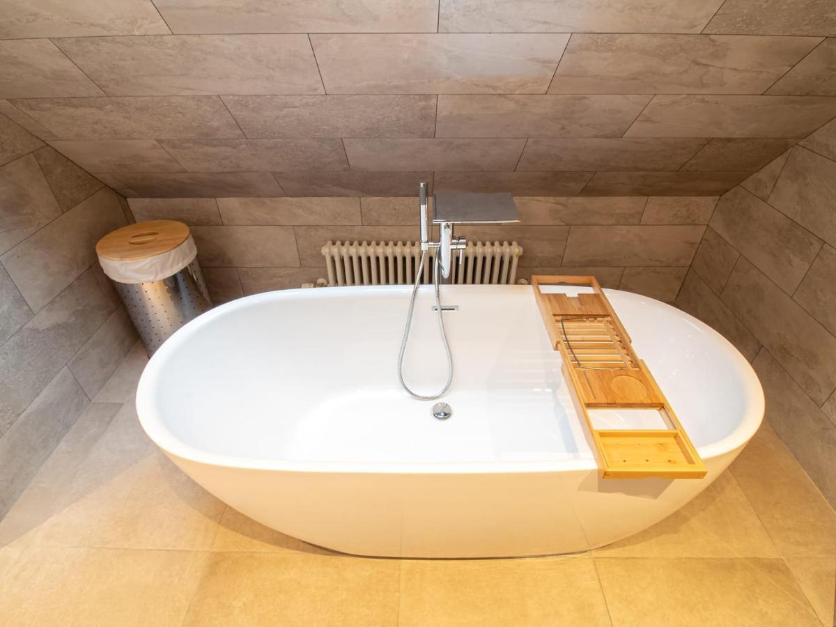 Luxury Royal Mile Apartment By The Castle - Sleeps 4 EDI Exterior photo